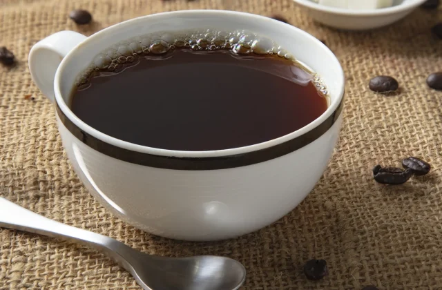 Regular Coffee and Tea Consumption Tied to Lower Dementia Risk