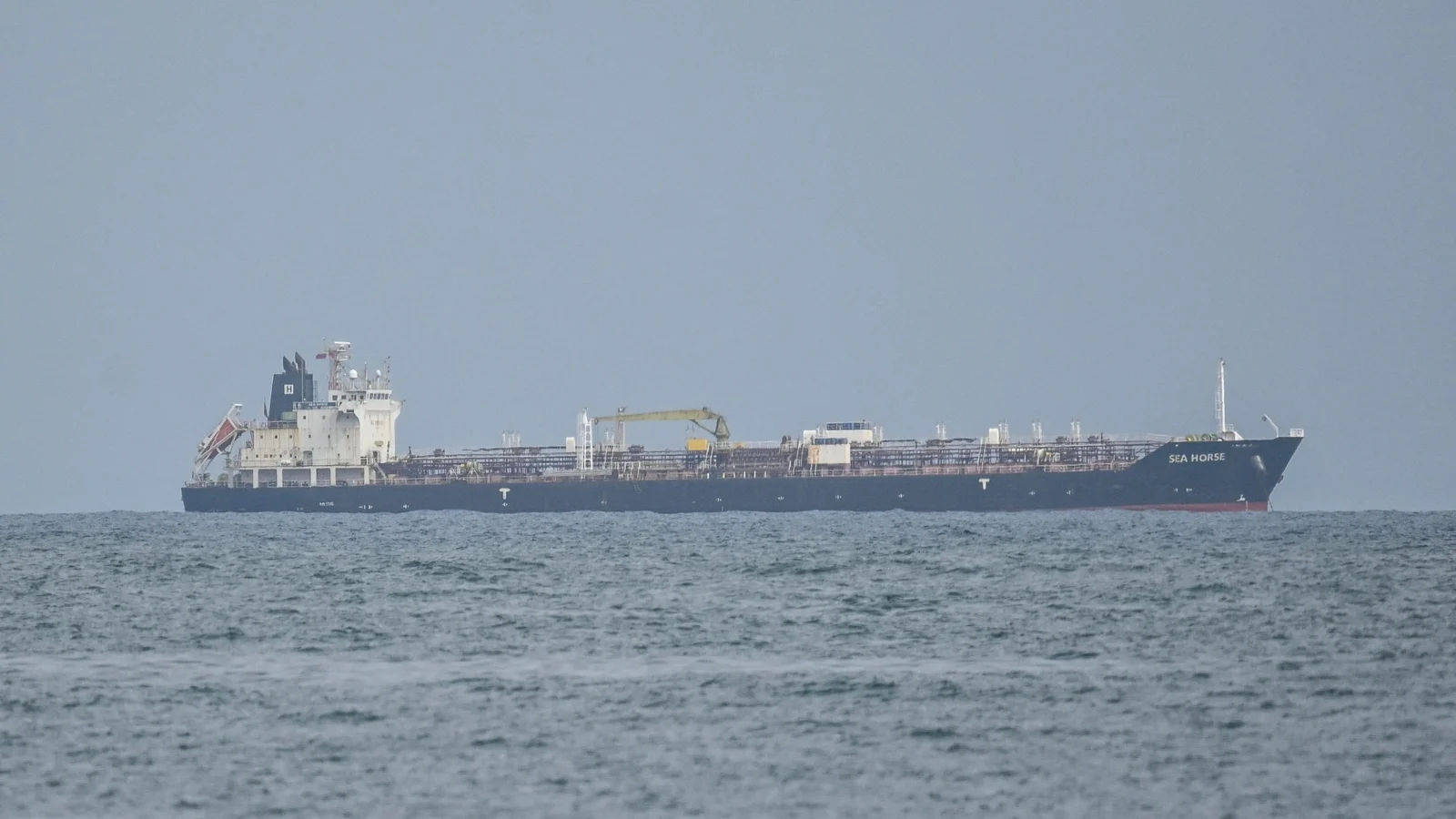 Reports say US will allow Russia to send oil to Cuba
