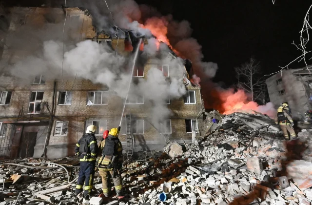Russian strikes across Ukraine leave 12 people dead
