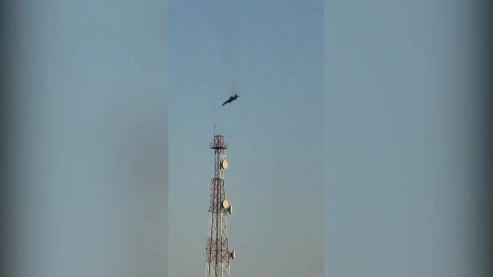 Shocking footage captures U.S. military aircraft plummeting in Kuwait