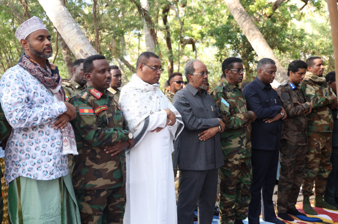 Somali president marks Eid al-Fitr with troops in newly liberated Lower Shabelle town