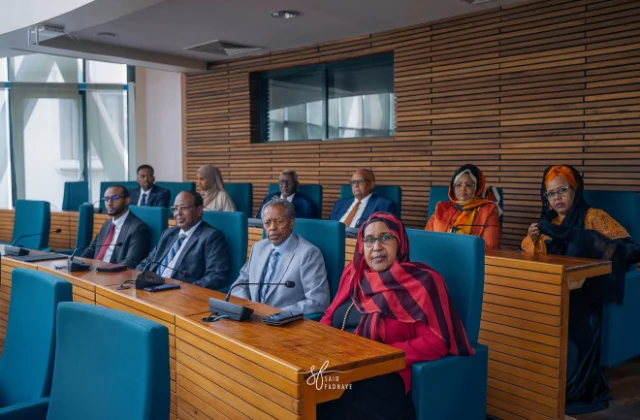 Somalia Swears In Nine MPs to East African Legislative Assembly