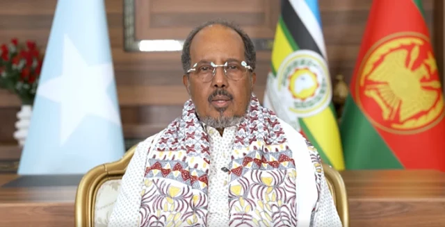 Somalia’s President Mohamud urges business leaders to aid drought-hit families