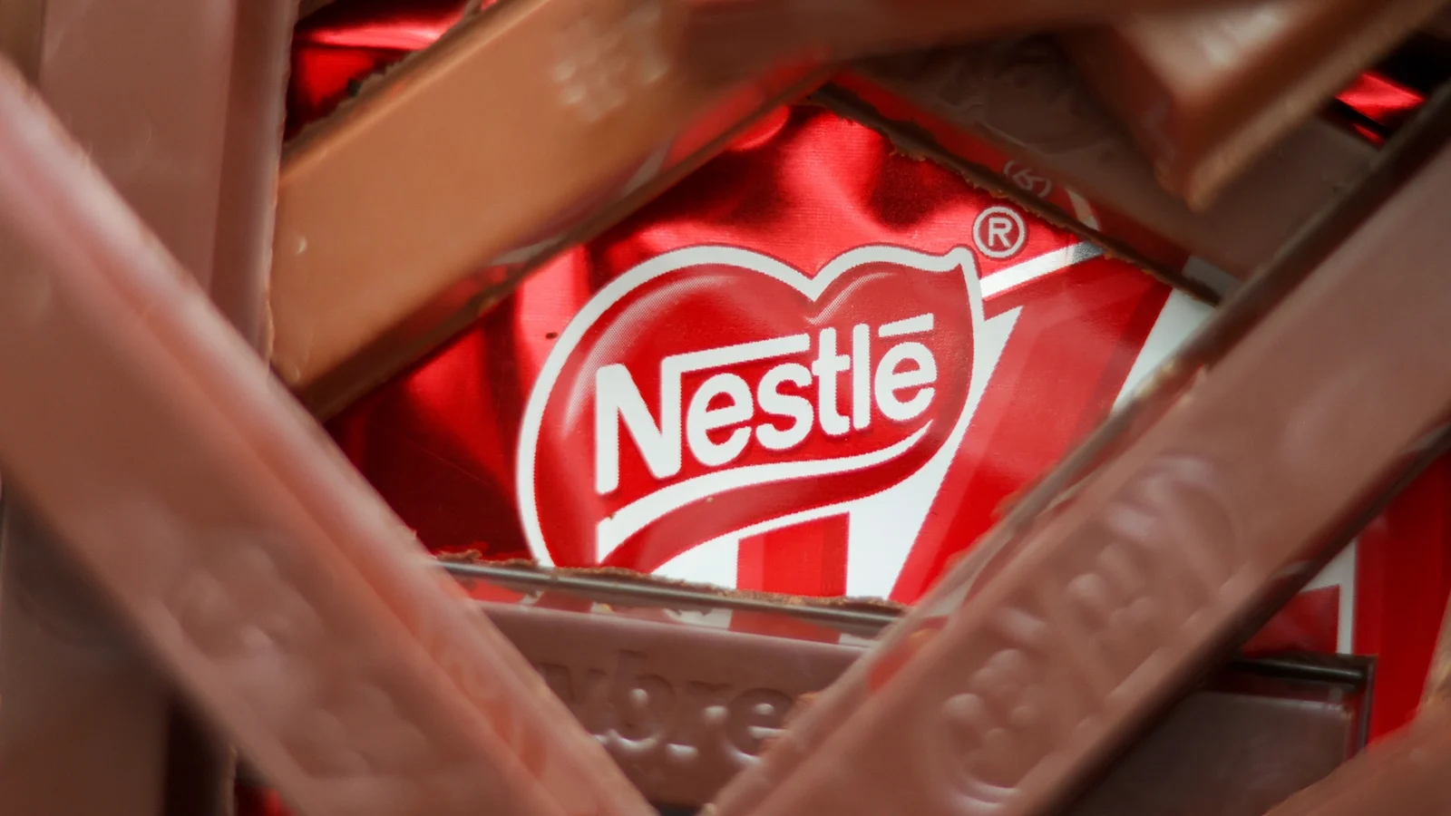 Thieves Steal 12 Tonnes of KitKat Chocolate Bars in Europe