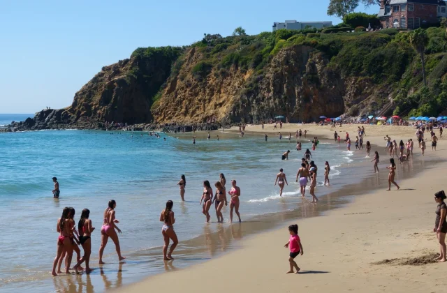US heatwave moves eastward, shattering temperature records across country