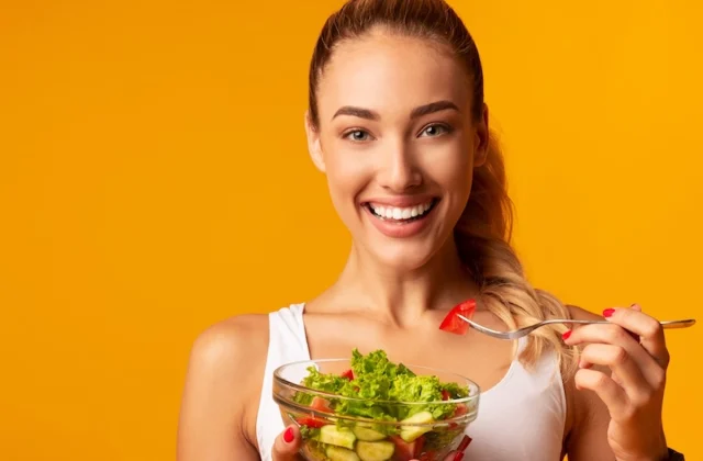 Fast-Food Orders Personal Trainers Actually Eat to Stay Lean