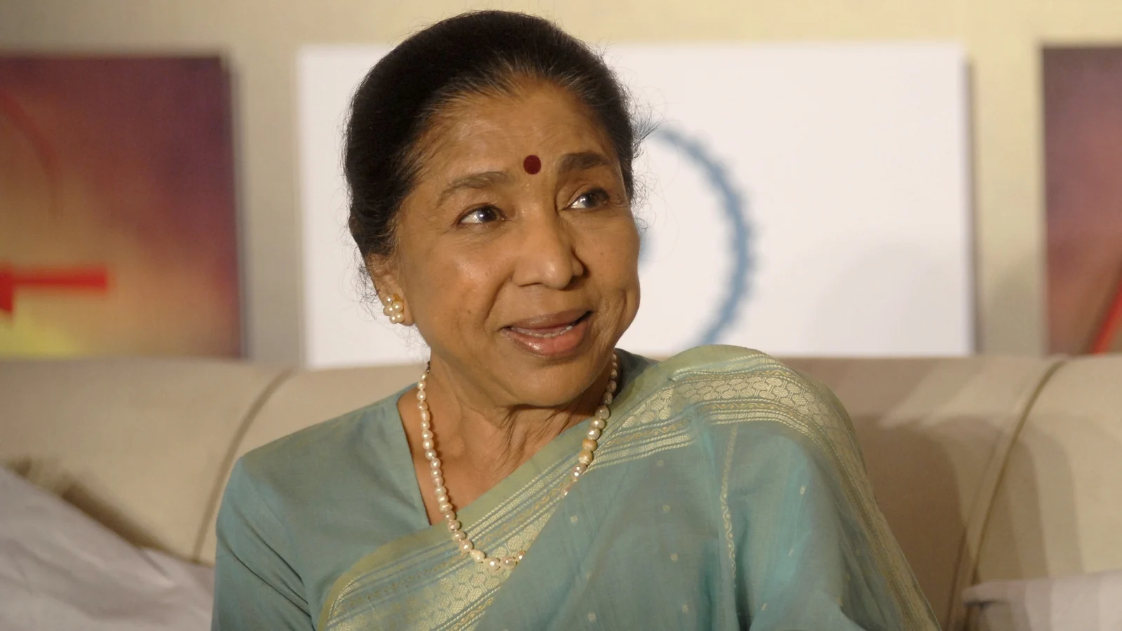 Asha Bhosle, Legendary Indian Singer, Dies at 92
