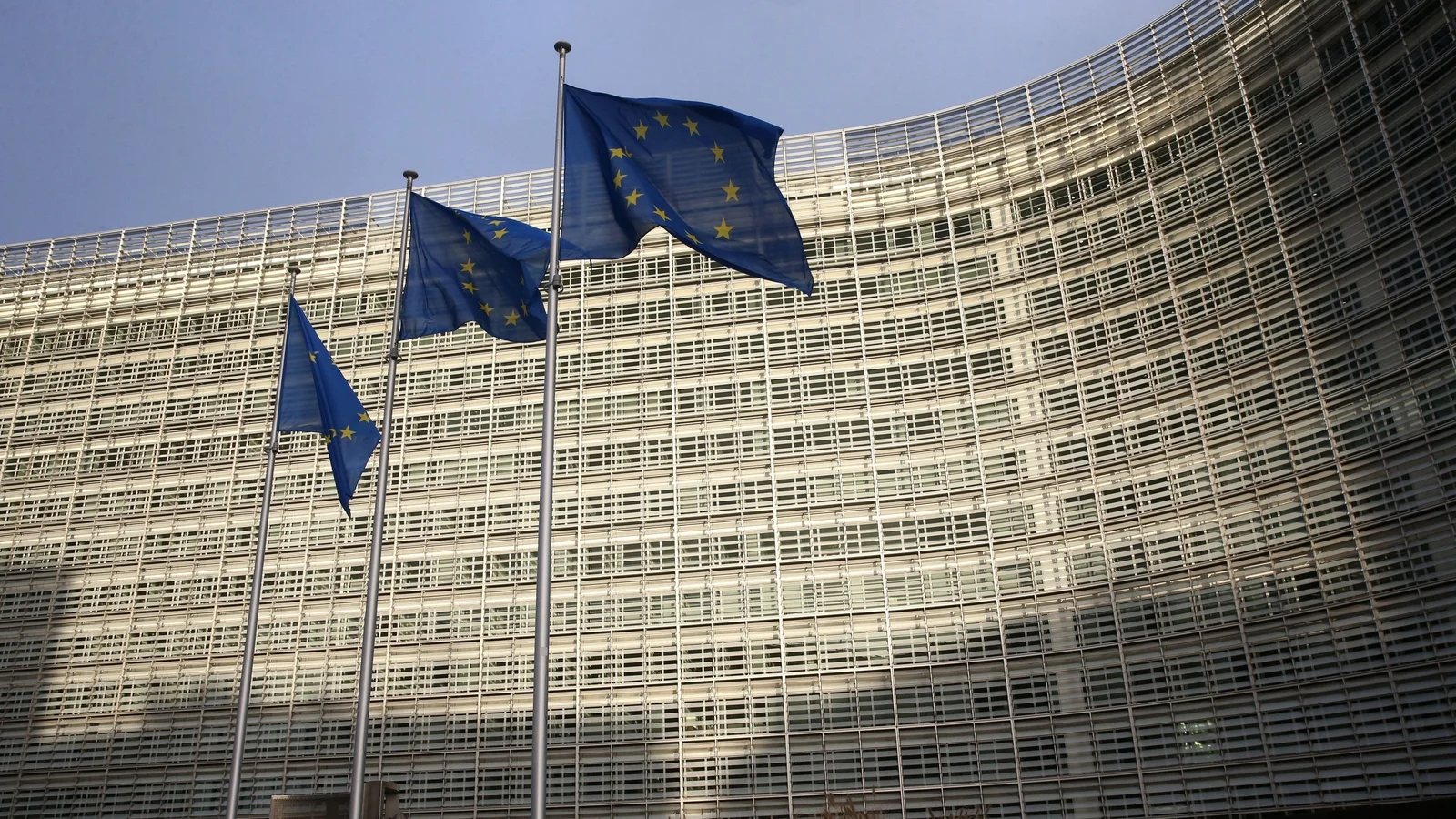 EU launches measures to address energy crisis impact