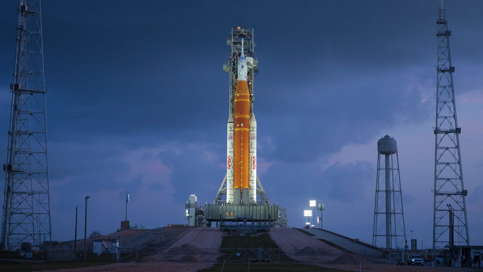 Florida tourists gather to witness history ahead of moon launch