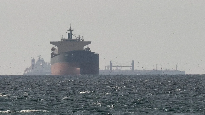 Iran Eyes $15B From Hormuz Transit Fees Paid in Local Currency
