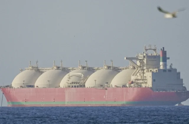 Iran says final deal remains distant as Strait of Hormuz stays closed