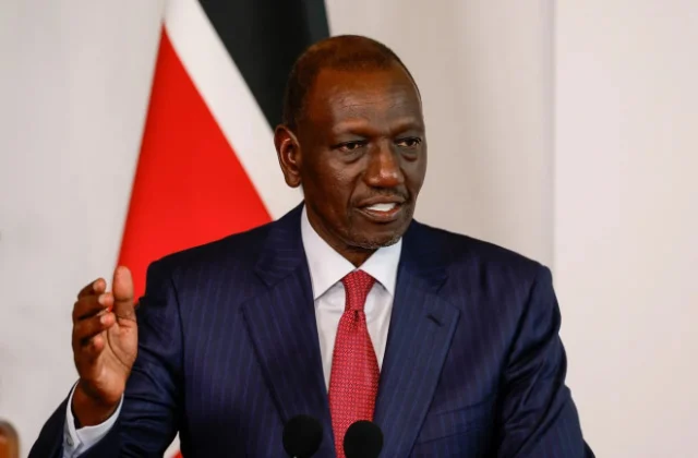 Kenya’s Ruto says Nigerians speak excellent English, says he was misquoted