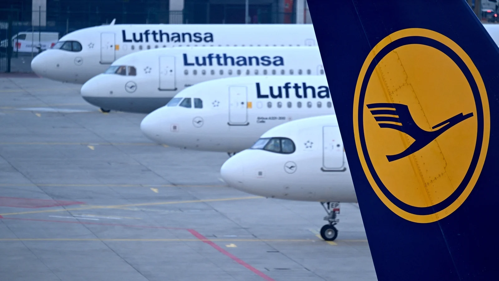 Lufthansa cuts 20,000 flights as soaring jet fuel costs hit Cork route