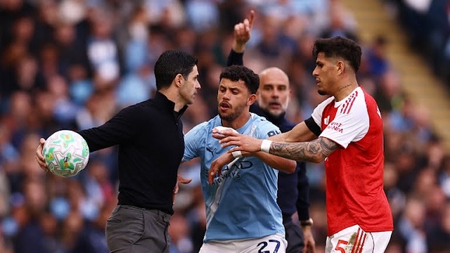 Man City beats Arsenal in title showdown, Liverpool edges Merseyside derby
