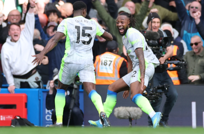Man City closes in on Arsenal with 3-0 win over Chelsea