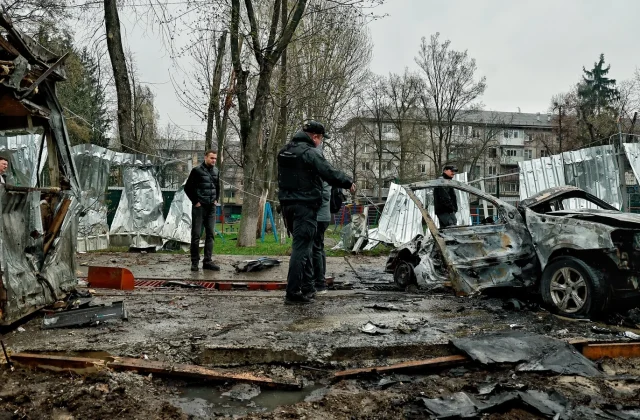 Russian attack on Ukraine kills five, injures 19