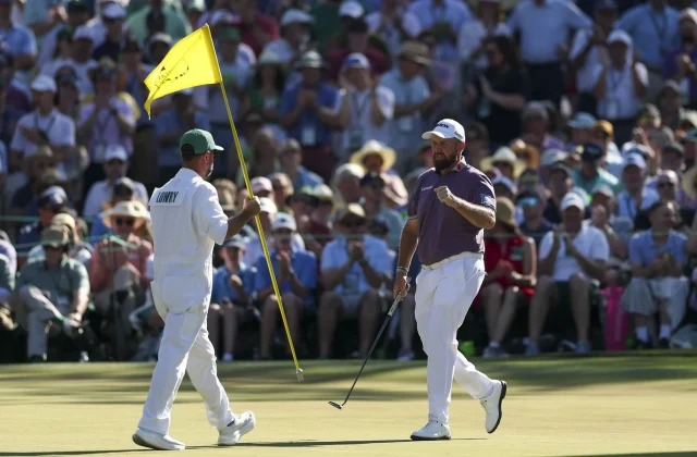 Shane Lowry relishes Masters bid as Rory McIlroy seeks answers