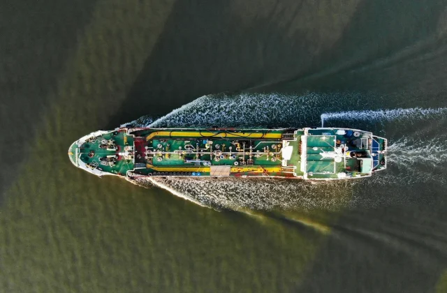 Shippers seek clarity on Hormuz transit after fresh warnings from Iran