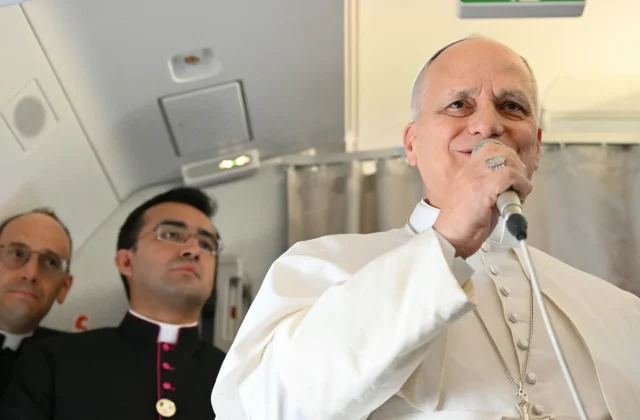 Trump refuses to apologize to Pope Leo, whom he calls ‘very weak’
