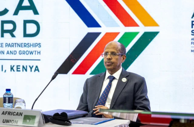 AU urges Somali leaders to resume talks after collapse