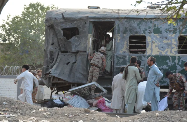 Blast on train in Pakistan kills dozens of people