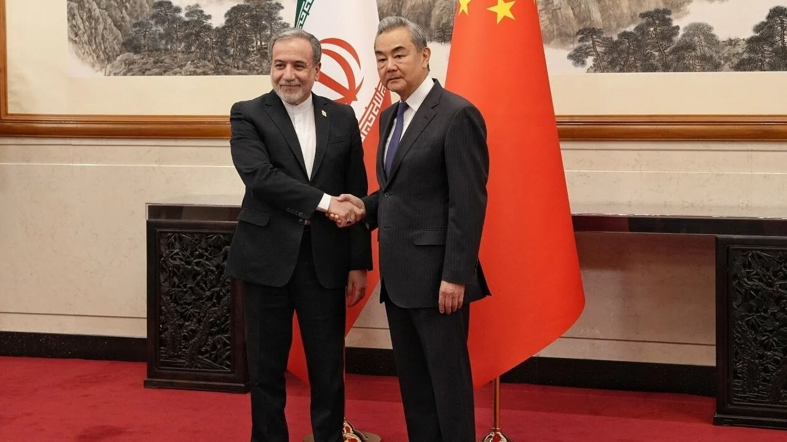 China calls for complete and immediate end to fighting