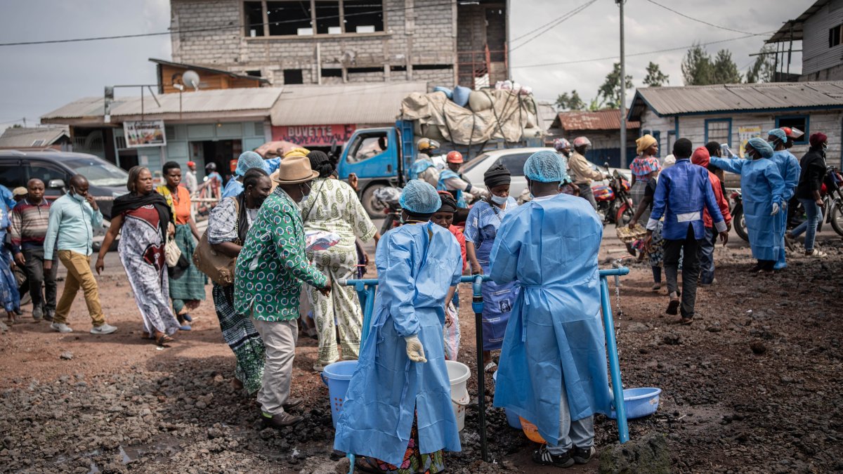 Ebola Response Delays Leave Thousands at Risk