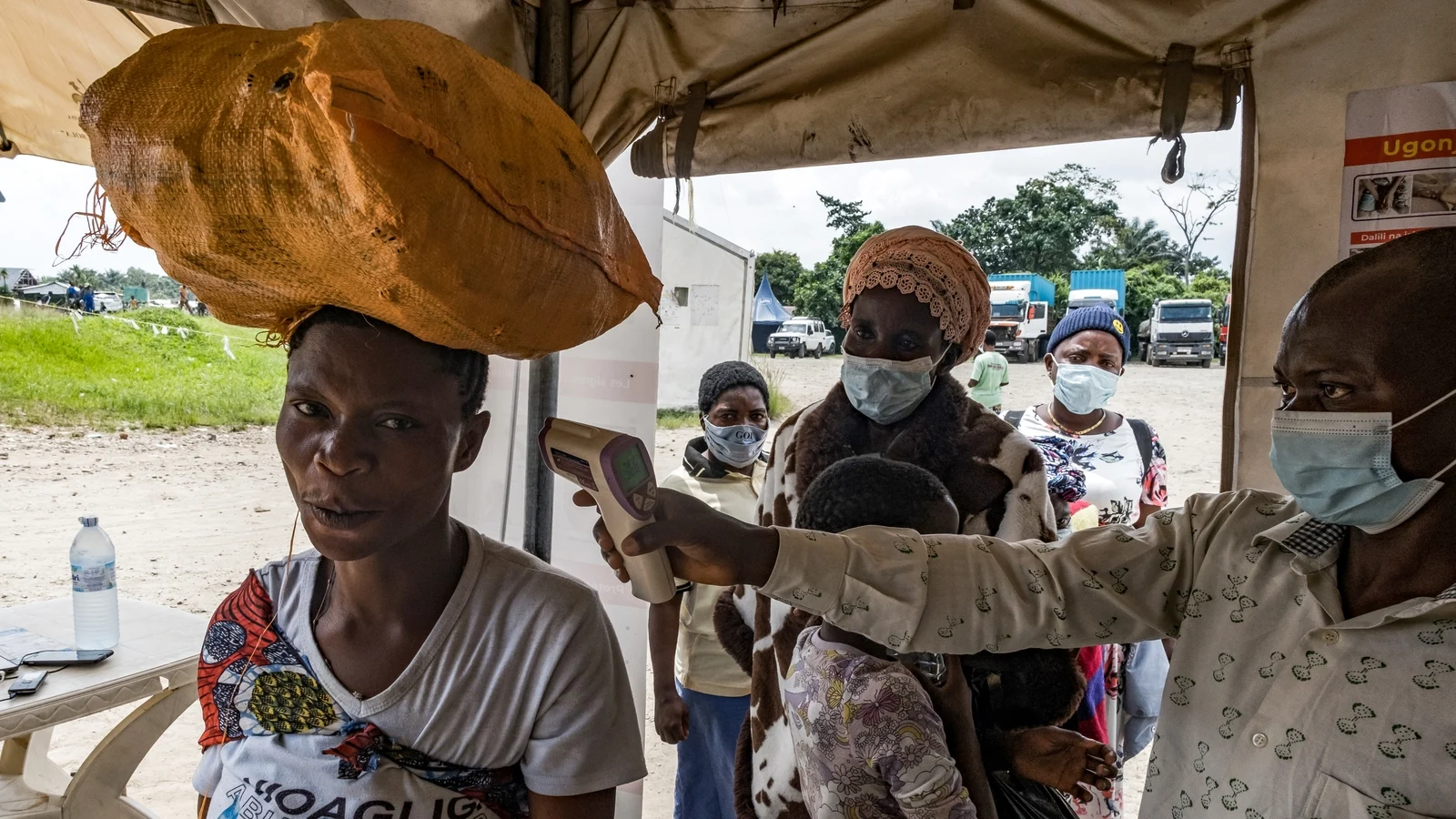 Ebola outbreak death toll rises to 80 as containment efforts intensify