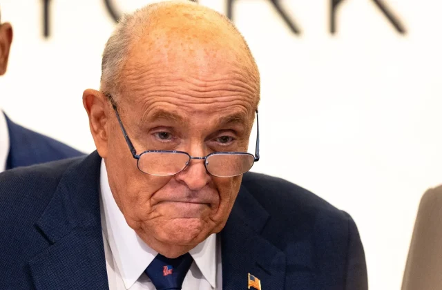 Ex-NY Mayor Giuliani Has Pneumonia, Remains in Critical Condition, Spokesman Says