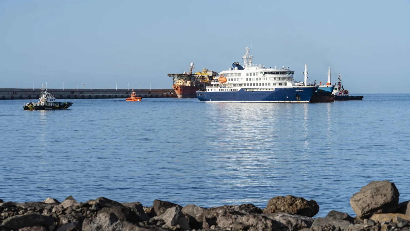 Final evacuation flights from hantavirus-hit cruise ship land in Netherlands