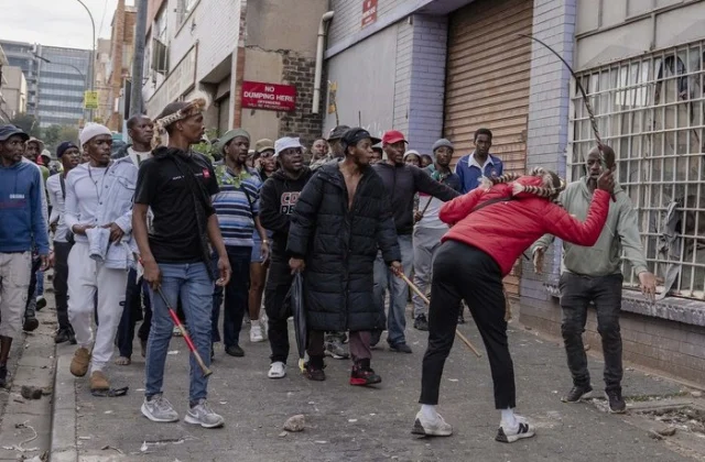 HRW Urges South Africa to Stop Scapegoating Migrants Amid Xenophobia