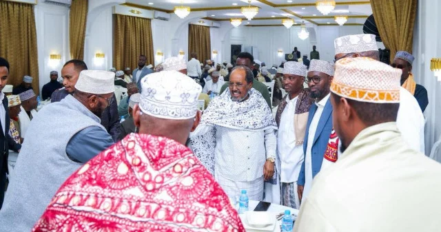 examines institutional weakness and political practice in Somalia