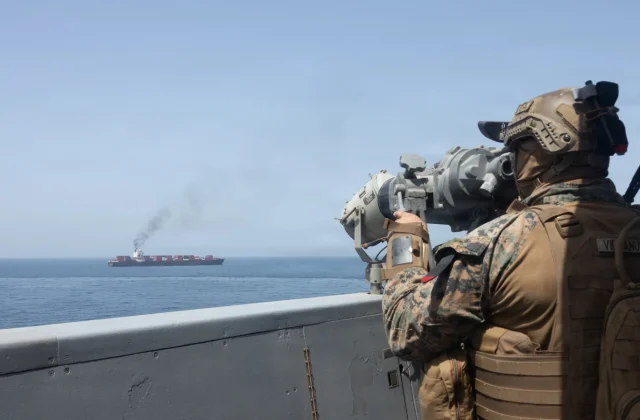 Iran warns US Navy to keep clear of Strait of Hormuz