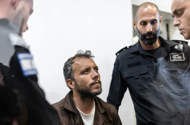 Israel extends detention of flotilla activists until the weekend