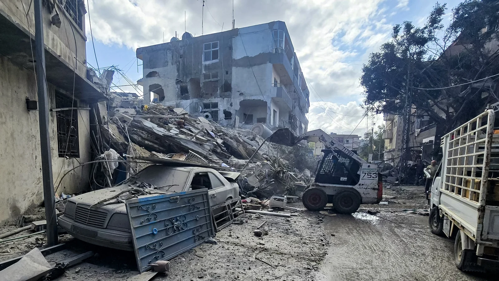 Israel strikes southern Lebanon a day after ceasefire extension