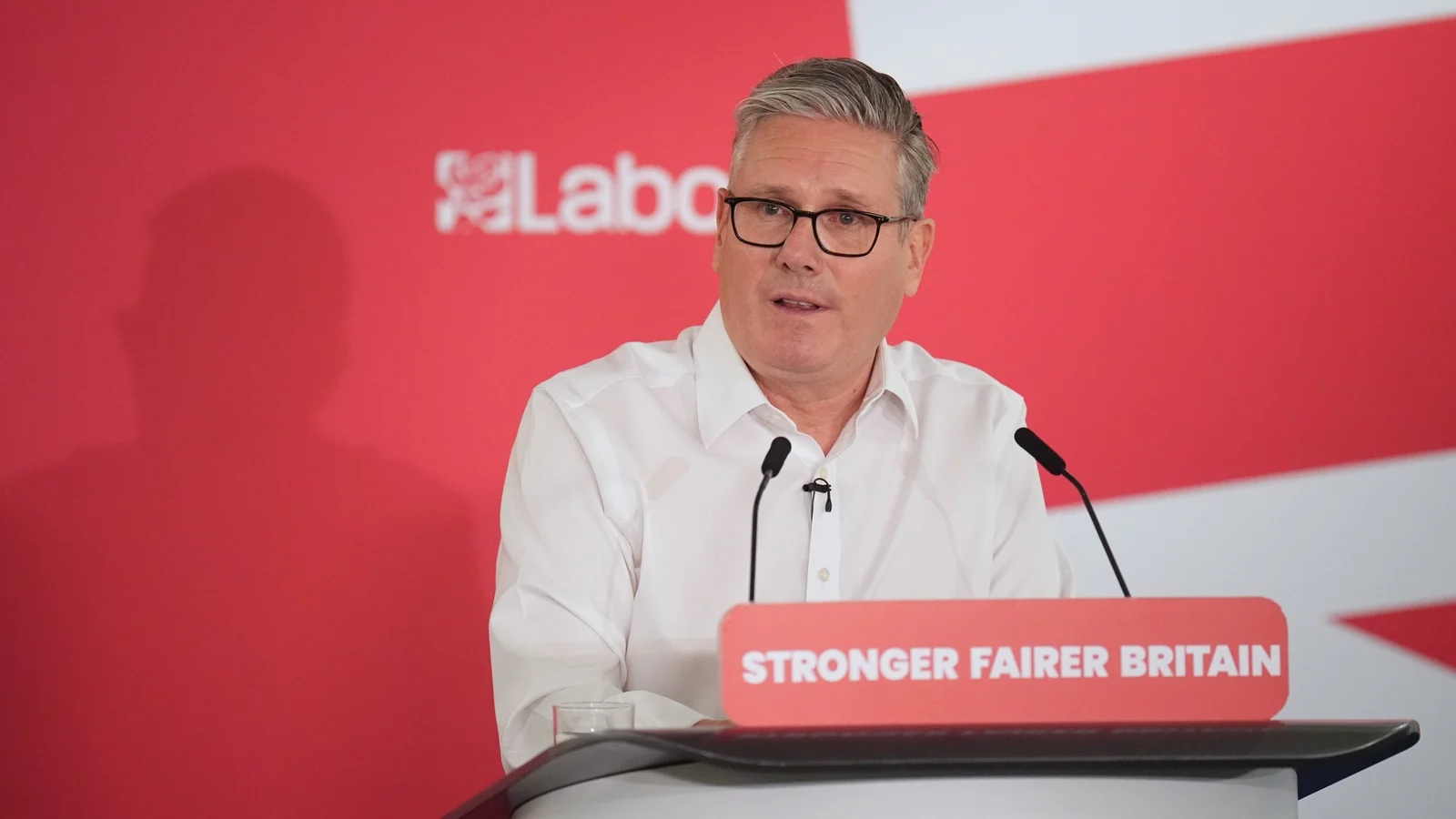 Labour says it will put Britain at the heart of Europe