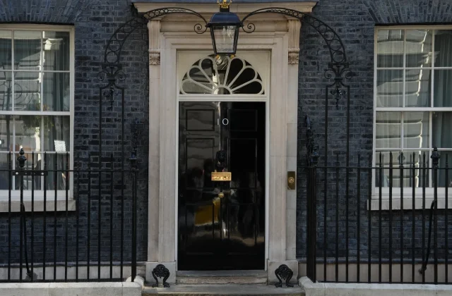 Ministers urge Keir Starmer to consider his position