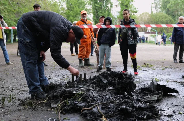 Russian daytime barrage of 800 drones kills six in Ukraine