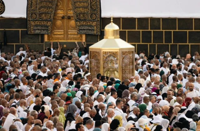 Saudi Arabia sets 10-day vaccination deadline for Hajj pilgrims