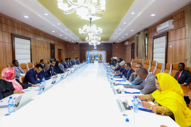 Somali government defends protest limits as Mogadishu opposition standoff deepens