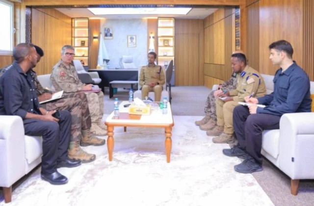 Somali police chief meets Turkish delegation to strengthen security cooperation