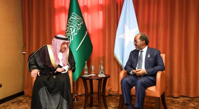 Somali president meets Saudi deputy foreign minister in Kampala
