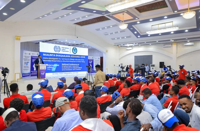 Somali workers gather in Mogadishu to mark Labour Day
