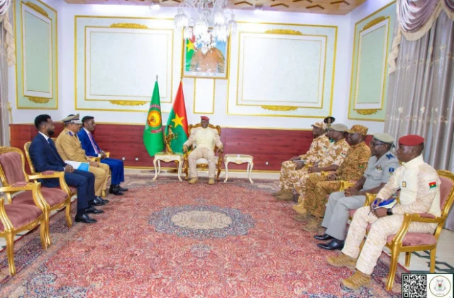 Somalia, Burkina Faso leaders discuss bilateral counterterrorism cooperation