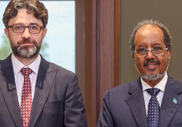 Somalia’s Hassan Sheikh Meets Turkish Ambassador as Mandate Expires, Talks Collapse
