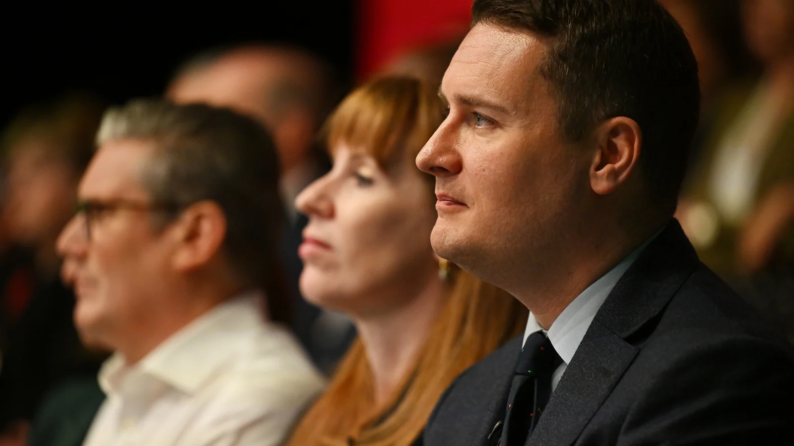 Streeting quits UK government, paving way to challenge Starmer