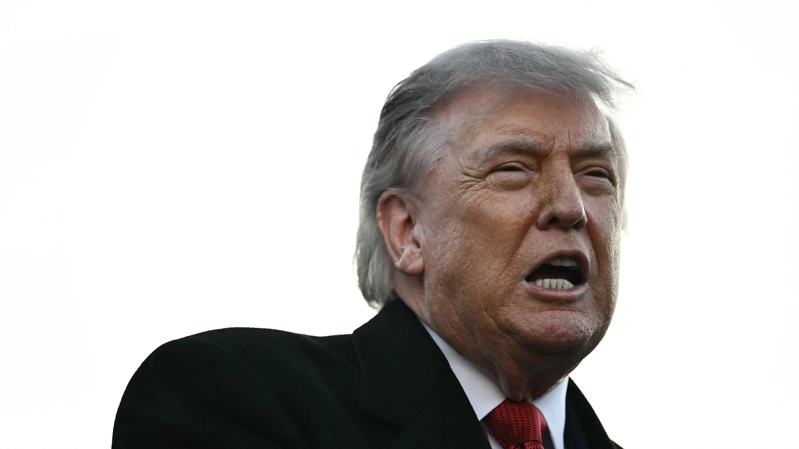 Trump warns Iran that ‘clock is ticking’ on peace deal