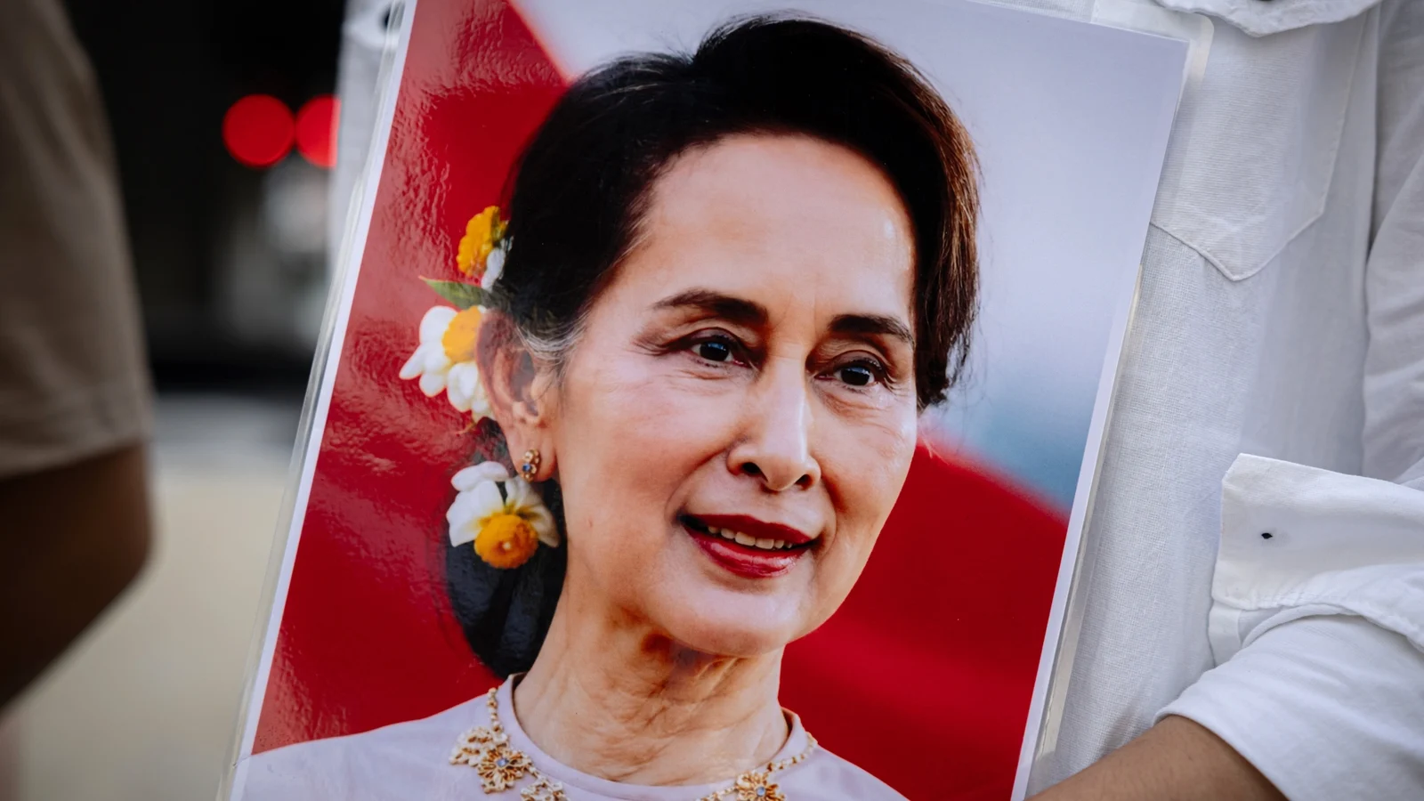 US calls for Suu Kyi’s immediate release after move to house arrest