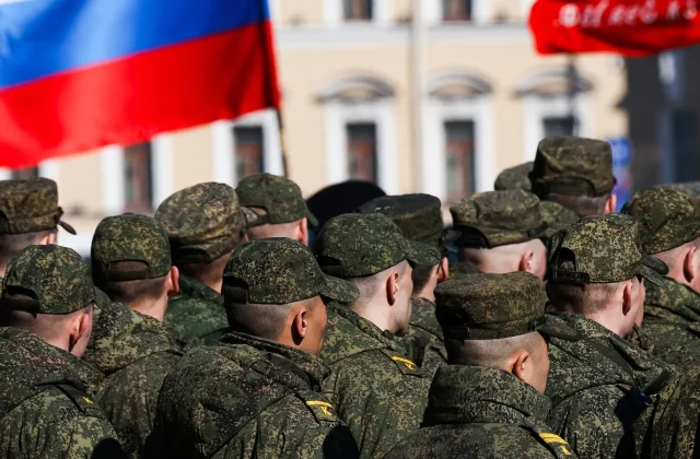 EU to ban Russian combatants under latest sanctions package