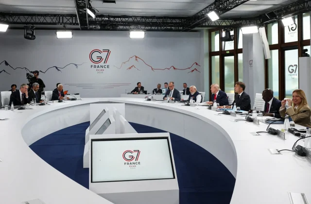 G7 leaders back Ukraine and agree to increase pressure on Russia